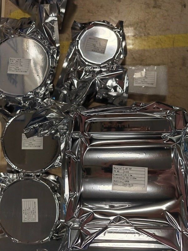 رقائق السيليكا الصلبة المذابة ذات القوة الميكانيكية المتفوقة والاستقرار الحراري لمكونات أشباه الموصلات الدقيقة