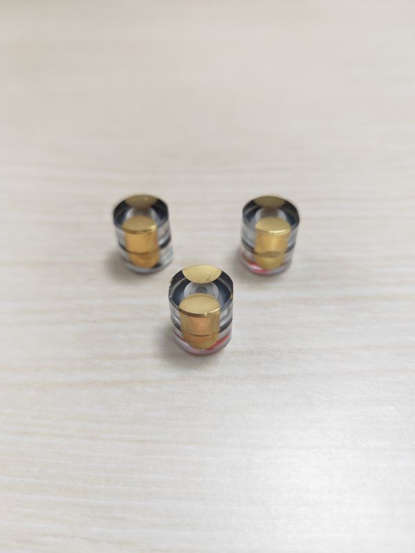 أغطية نهائية للقوالب الكهربائية المصممة لتحمل درجات الحرارة القصوى والإجهاد الميكانيكي للصناعات الصناعية طويلة الأجل