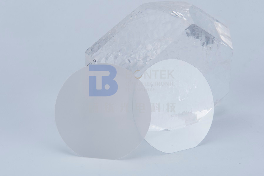 رقاقة كوارتز كريستالية أحادية الرقيقة جدًا يمين 80um بزاوية 35.15 درجة على شكل حرف Y-Cut Alpha Quartz